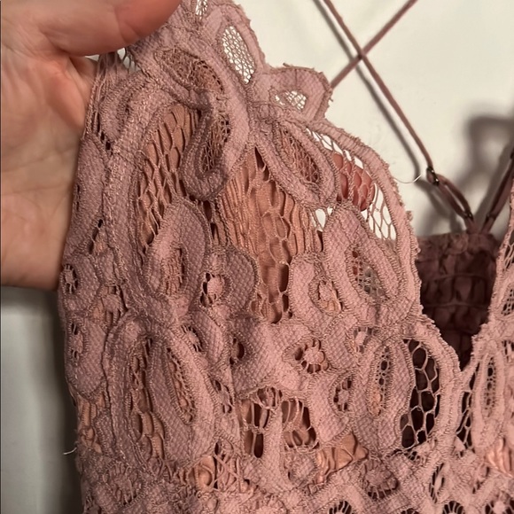 Free People intimates Adele cami. Elegant Lace Trimmed Mauve Top size Large - Picture 3 of 9